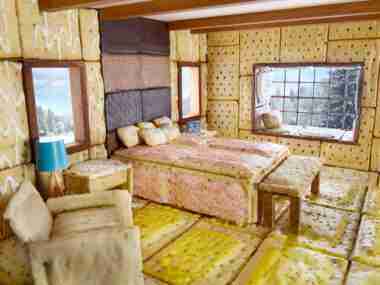 living-room-fireplace