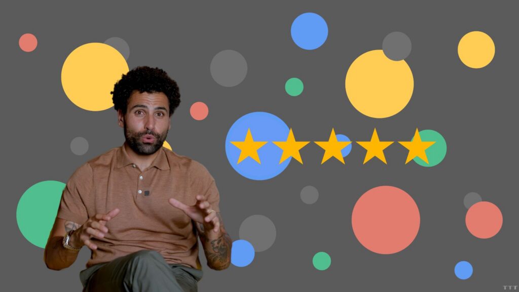 Man speaking or explaining in front of a gray background with colorful circles and a five-star rating graphic to the right.