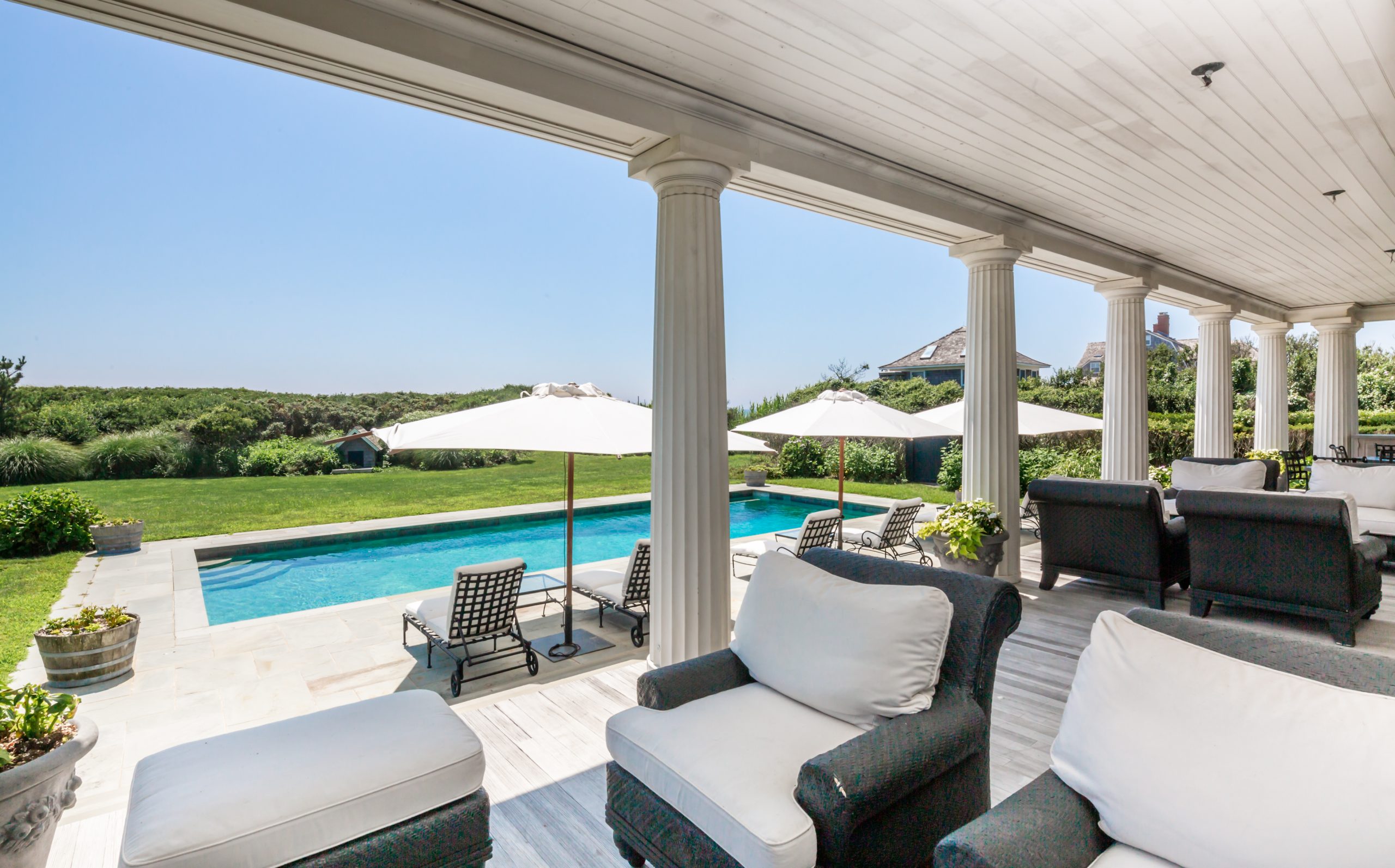 La-Dune-live-auction-366-Gin-Lane-patio-pool