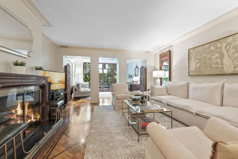 Concierge-Auctions-Sonja-Morgan-townhouse-Living-room-image