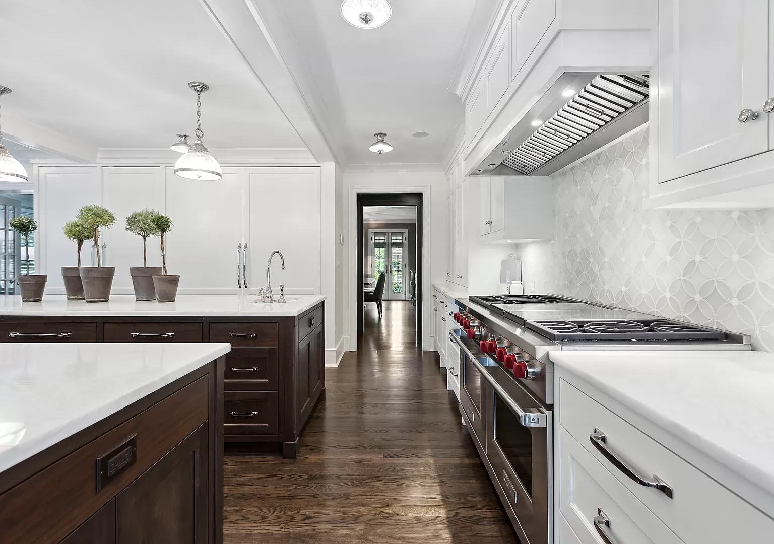 Home-Alone-house-kitchen1-image