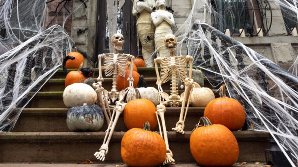 Most-Popular-Halloween-Decorations-of-2024_BAM-featured-image