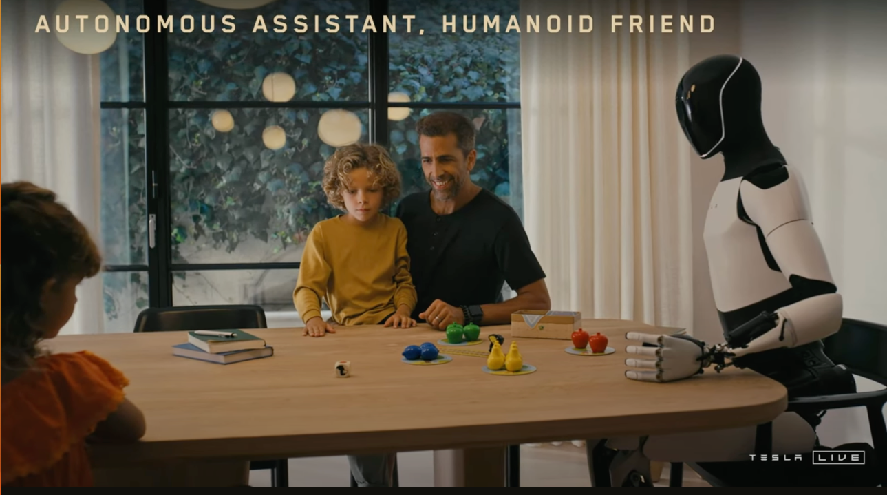 Optimus-playing-with-family