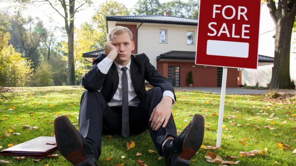 Study Finds Only 5% of Real Estate Agents Live In An Actual House