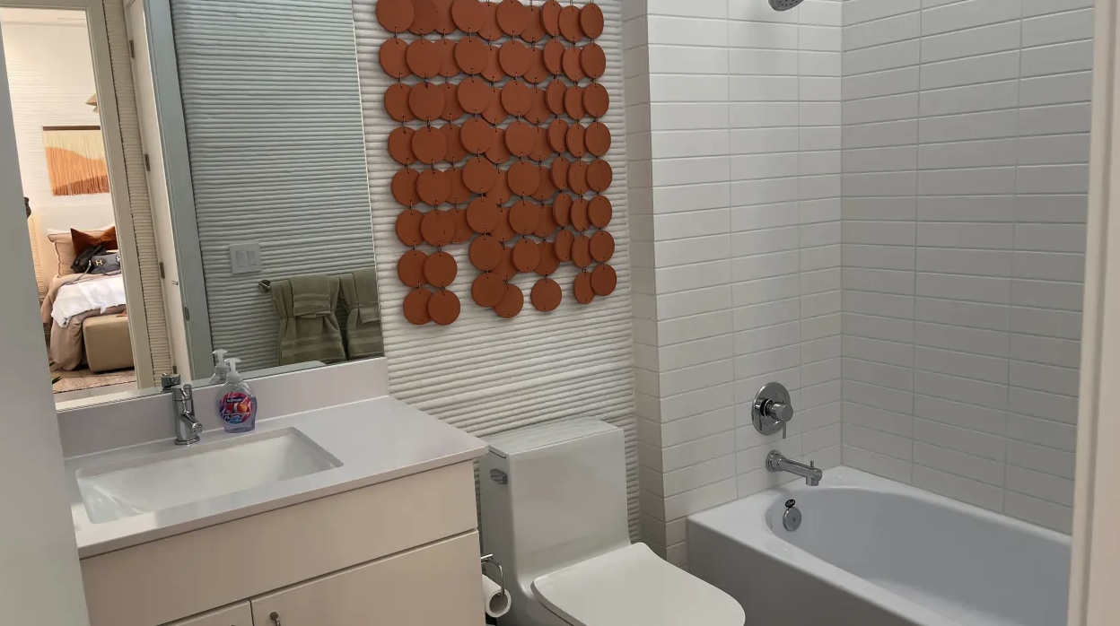 CNBC_Lennar-and-Icon-3D-printed-homes-bathroom